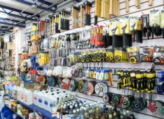 Sector ferretero registra repunte en la fabricación plástica, química y pintura