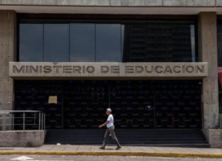 Ministerio de Educación prohibe elección de Reinas del Carnaval en instituciones educativas