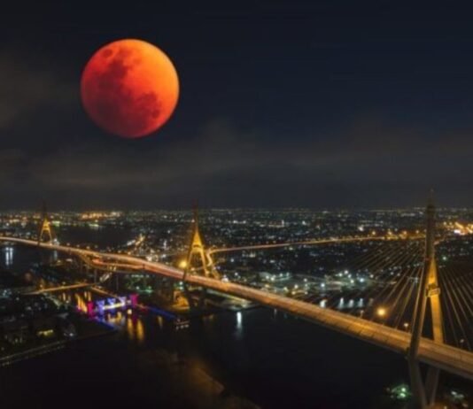La Luna roja iluminará el cielo del 13 al 14 de marzo 2025