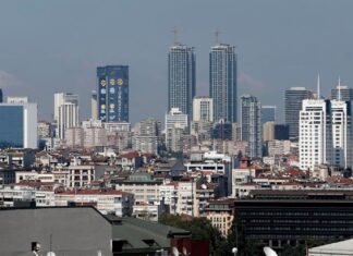 Un terremoto de 6,2 grados sacude Estambul