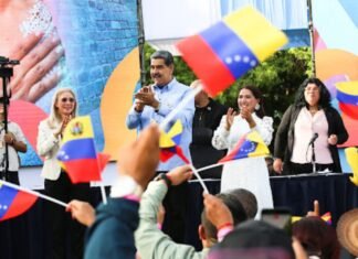 Maduro anuncia taller de varios días con gobernadores electos