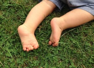 Rescatan a un bebé de seis meses abandonado en Lara