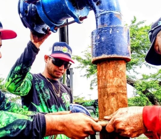 Construyen 75 metros de colector para aguas servidas en sector Tierra Negra en Iribarren