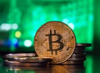 El bitcóin supera los 122.000 dólares y alcanza un nuevo máximo histórico