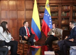 Venezuela reitera a Colombia la necesidad de «potenciar» una zona económica binacional