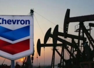 Maduro confirma que Chevron recibió una licencia para volver a operar en Venezuela