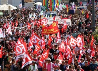 Sindicatos franceses dan al gobierno un ultimátum o continuarán con las protestas