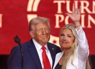 Trump honró a Charlie Kirk calificándolo como uno de «los más grandes patriotas» de EEUU