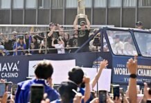 Celebraron con gran desfile el bicampeonato de Los Dodgers en Los Ángeles